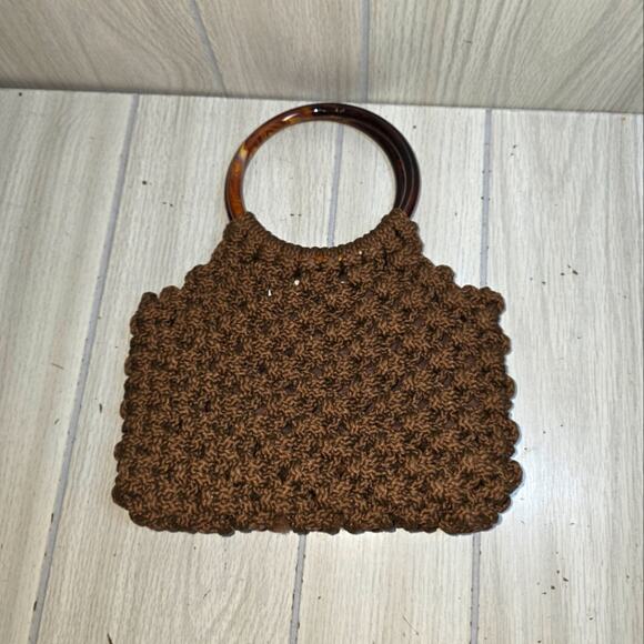 Vintage Handbags - Vtg Handmade Brown Crochet Handbag Bakelite? Handle Knit/Woven Macrame Boho